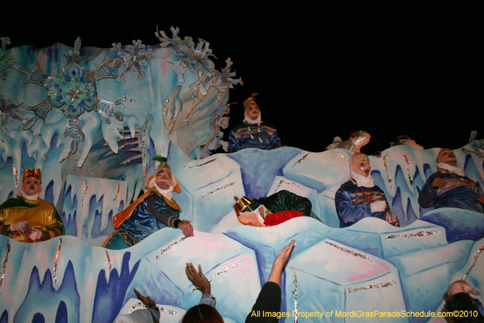 Krewe-of-Proteus-2010-Mardi-Gras-New-Orleans-9736